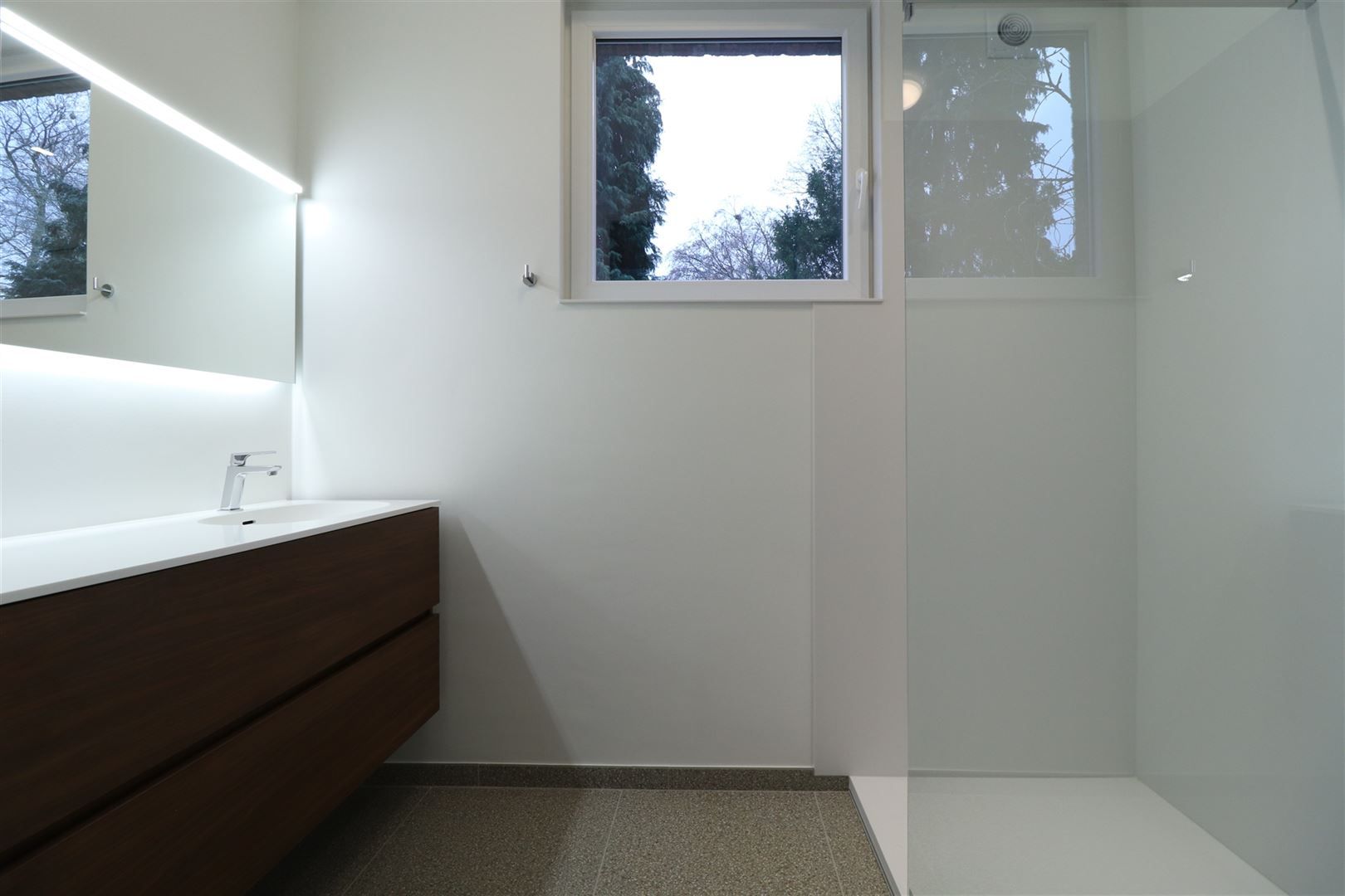 Gelijkvloers appartement met tuin  foto 13