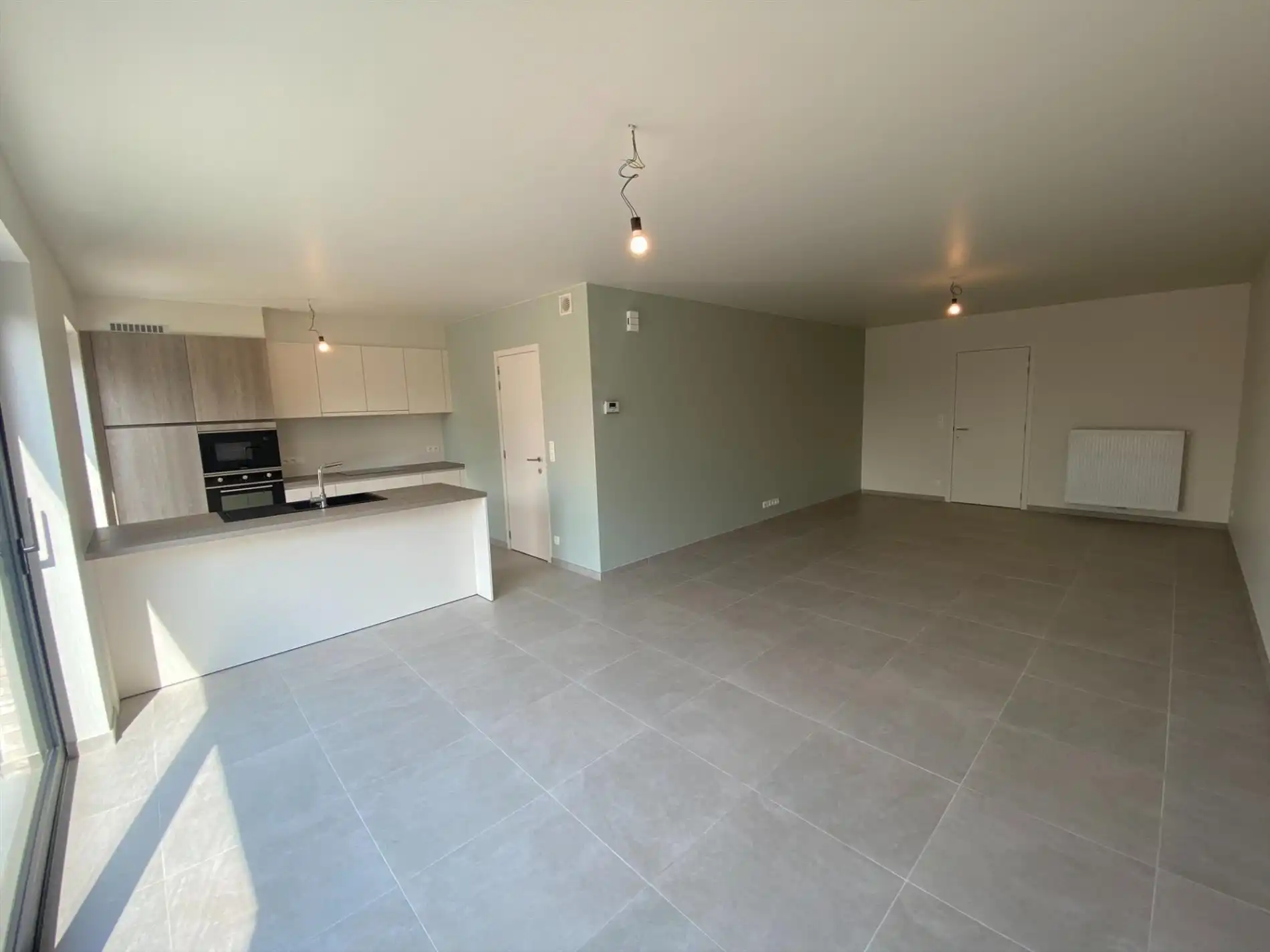 Uitstekend gelegen nieuwbouwwoning met garage foto 4