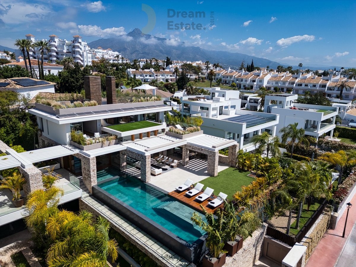 Schitterende villa op wandelafstand van Puerto Banús, Marbella foto 3