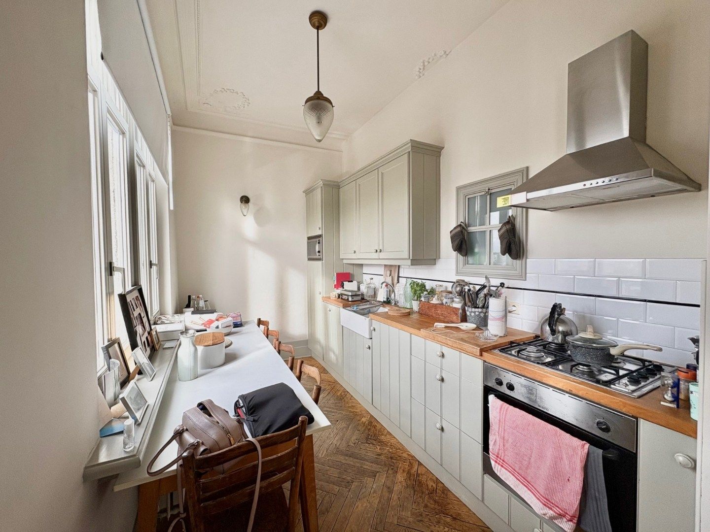 Ruim en stijlvol 2-slaapkamerappartement met terras foto 5