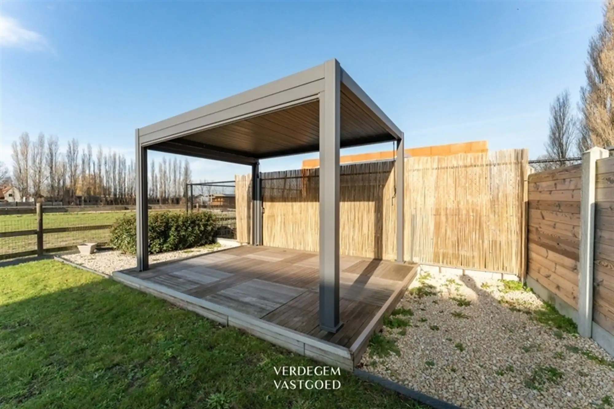 Knappe nieuwbouwwoning met 3 slaapkamers en weidse zichten foto 23