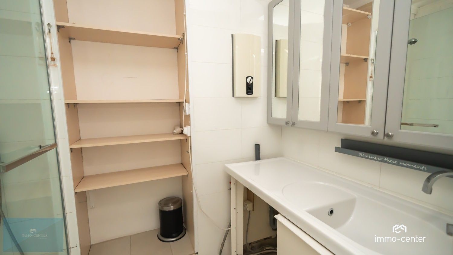 Ruim appartement met 4 slaapkamers en 3 terrassen in hartje Genk! foto 16