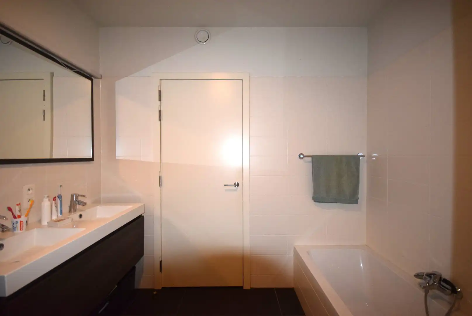 Appartement met twee slaapkamers en prachtig zicht op het park  foto 10