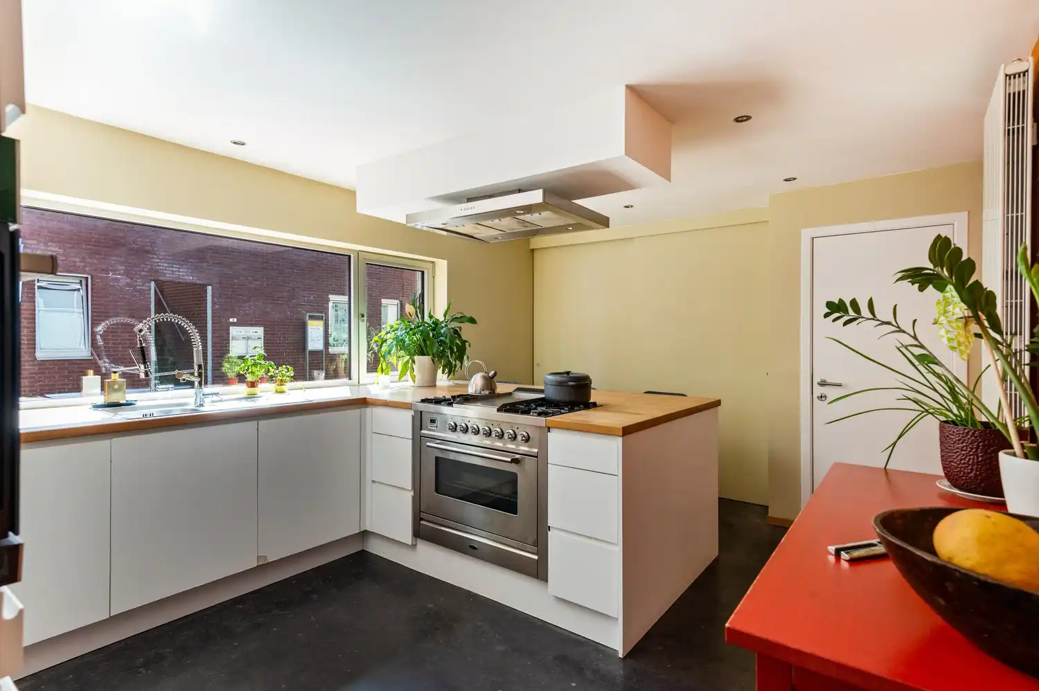 Gerenoveerde woning met 3 slaapkamers en terras te Lier foto 9