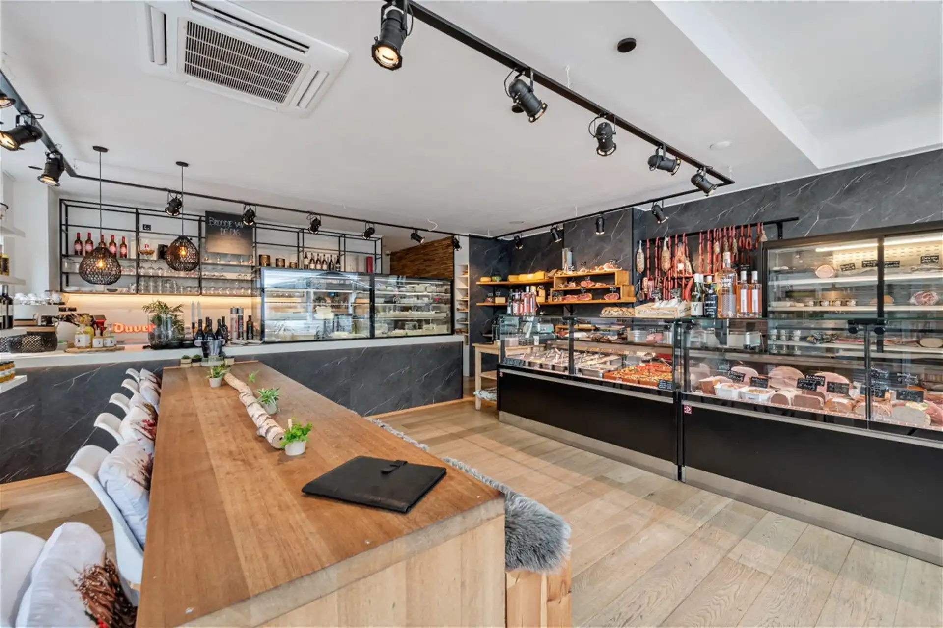 Verhuurde handelszaak vlakbij Grote Markt Aalst foto 4