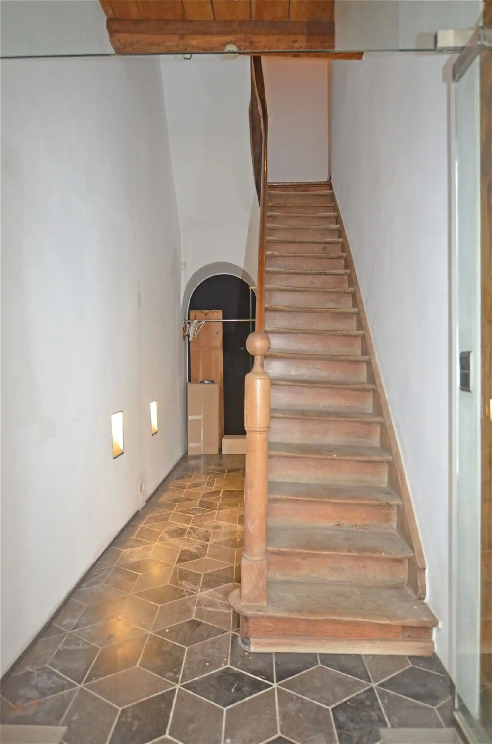 Uniek neoclassicistisch herenhuis met handelspand & duplexwoning foto 24