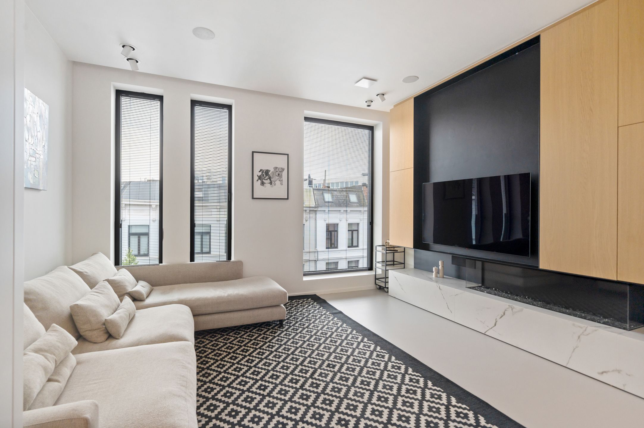 Upside down-woning met dakterras en parking foto 2