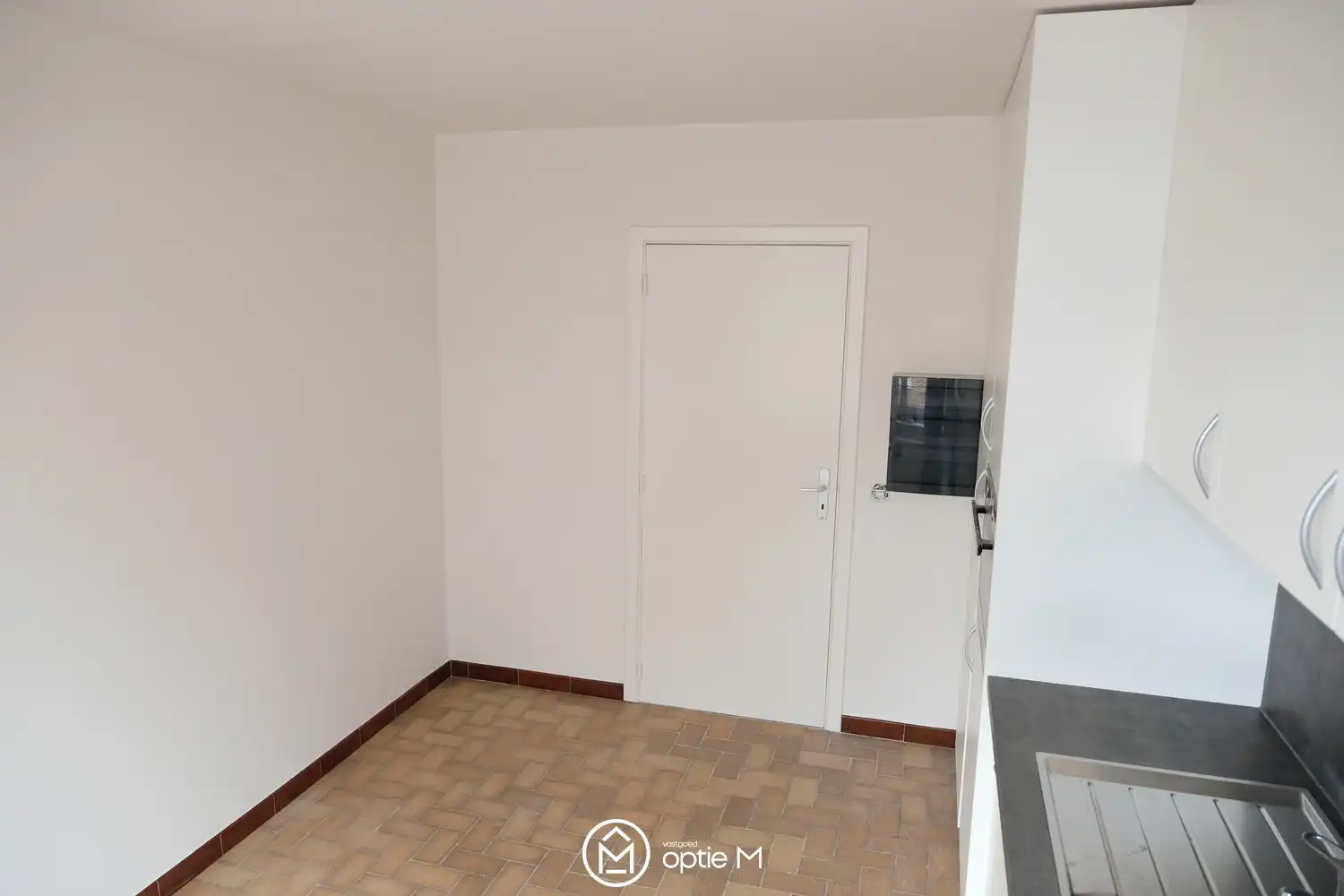 Appartement met autostandplaats in het centrum van Bilzen foto 16