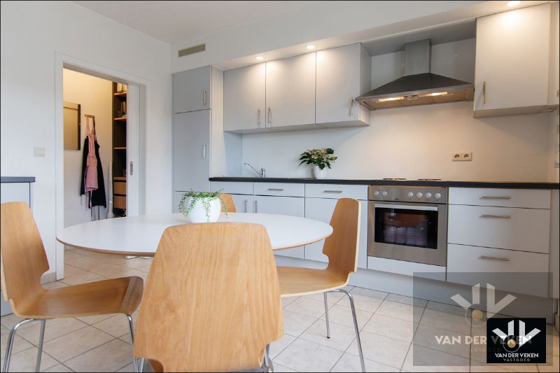 TWEEWOONST MET PAARDENSTALLEN EN WEILAND OP RUIM PERCEEL 37A21CA IN LANDELIJKE OMGEVING foto 40