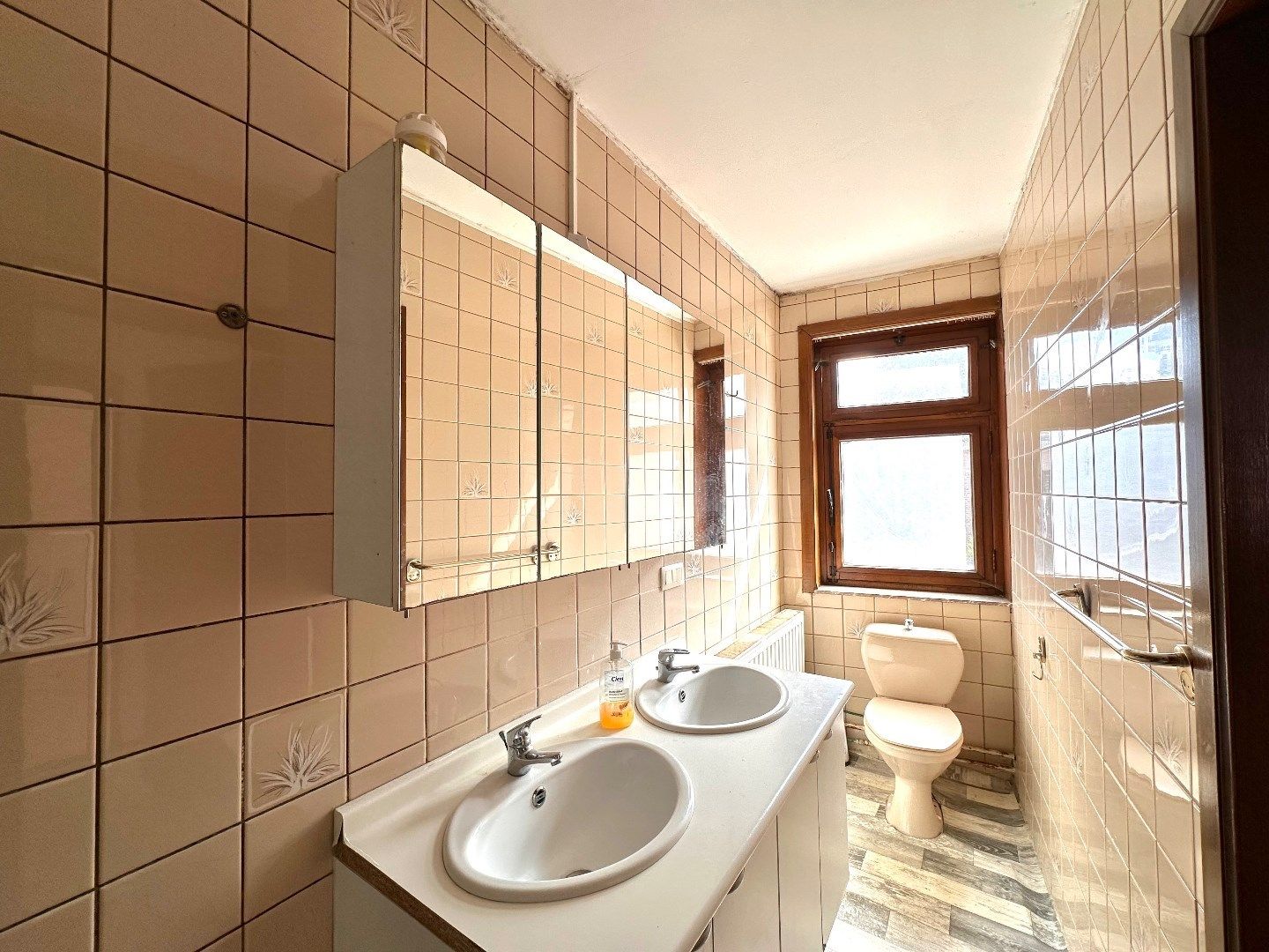 Charmante en ruime woning met 4 slaapkamers en veel potentieel in het hart van Tongeren foto 18