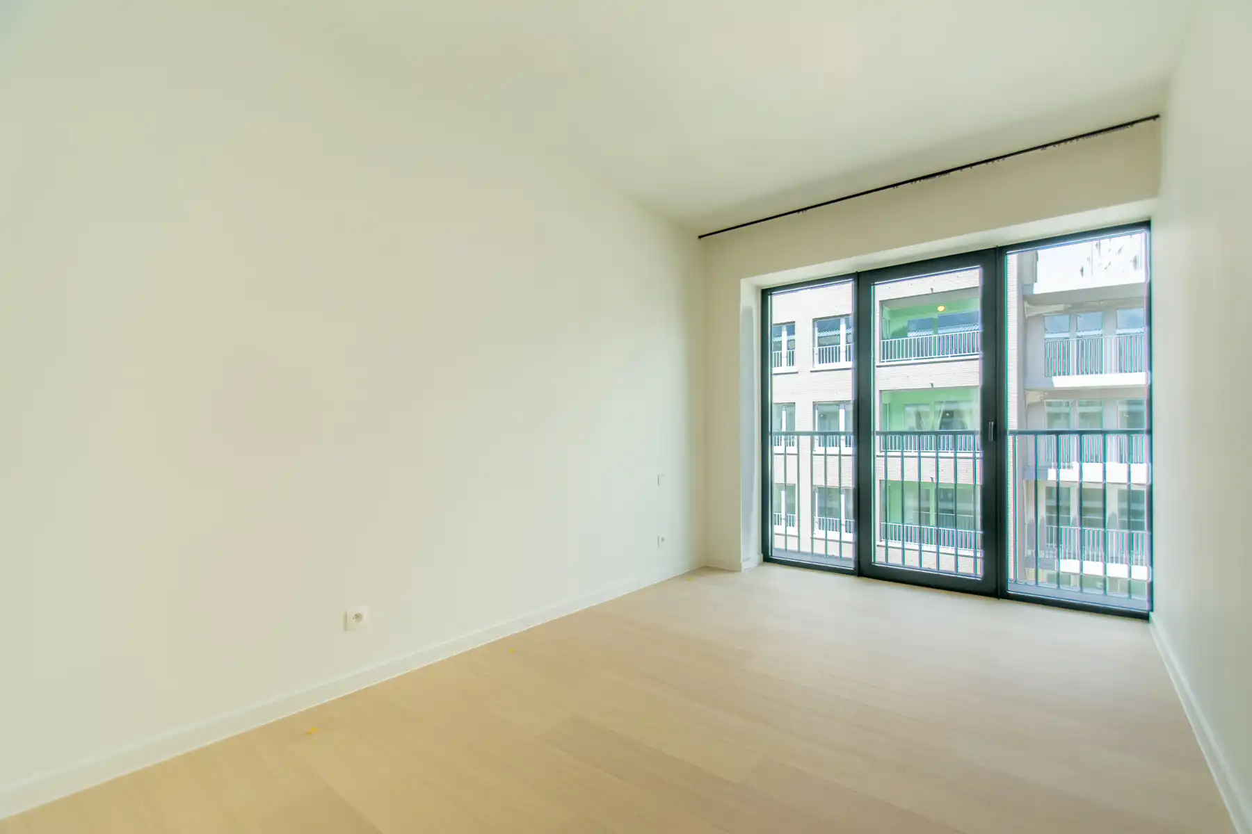 Lichtrijk nieuwbouwappartement met 2k en terras foto 8