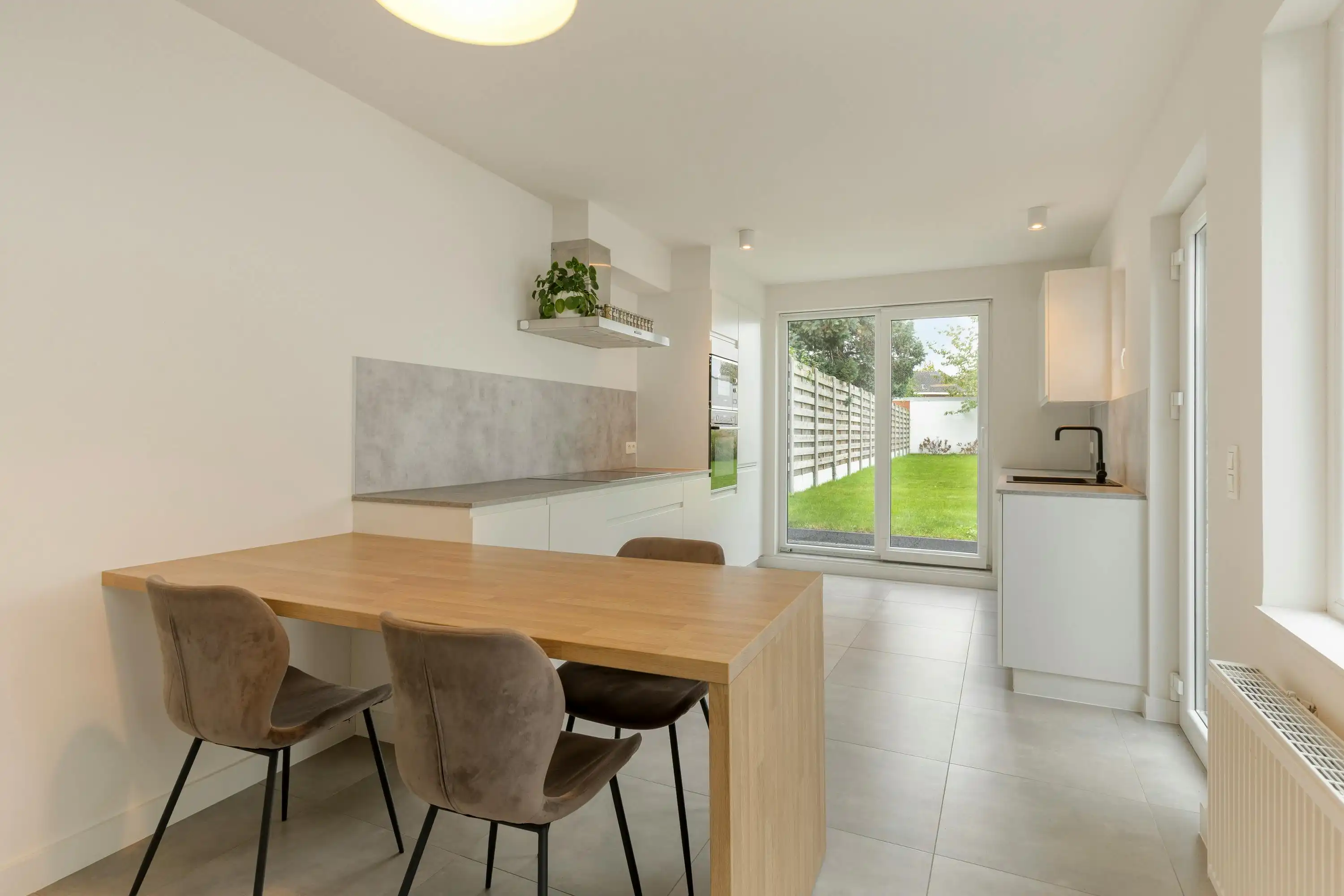 Recent gerenoveerde en energiezuinige woning centrum Beveren foto 5