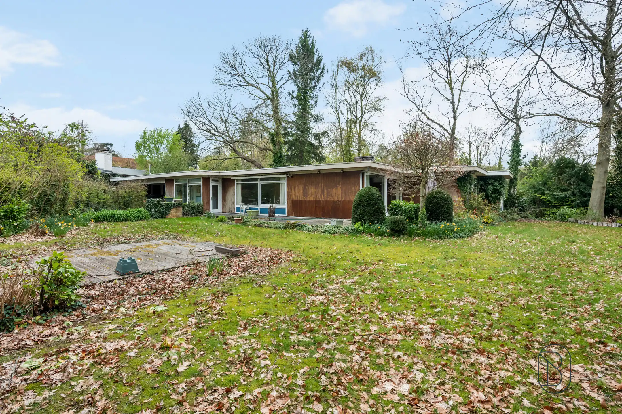 Topgelegen in de Rodenburg: te renoveren/af te breken villa foto 27