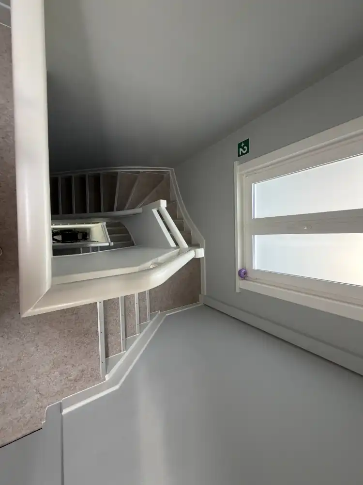 Instapklaar gemeubeld appartement met één slaapkamer. Gelegen op het tweede verdiep in een gebouw zonder lift. foto 17