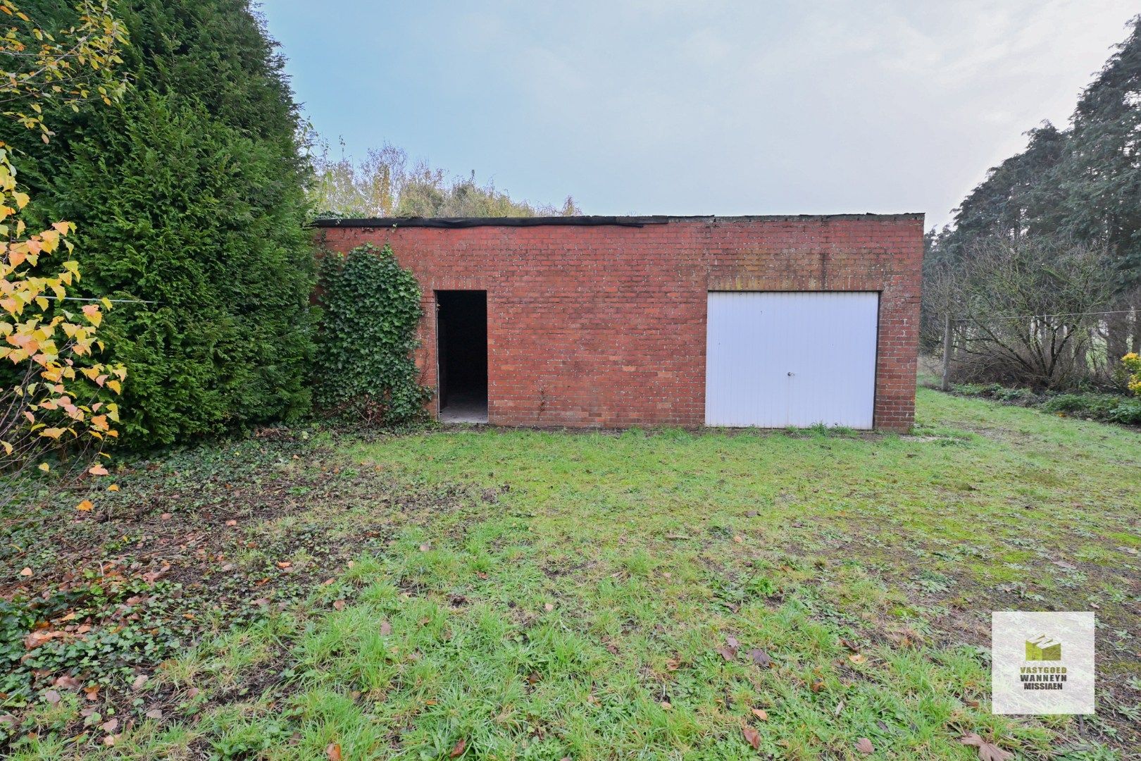 Open bebouwing met een landelijk uitzicht op 2.689m2 foto 15