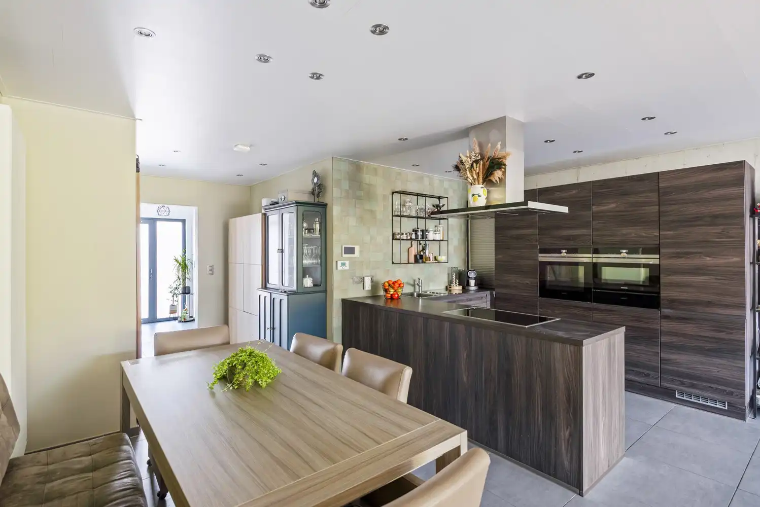 Gerenoveerde woning met drie slaapkamers op uitstekende locatie in Kontich foto 5