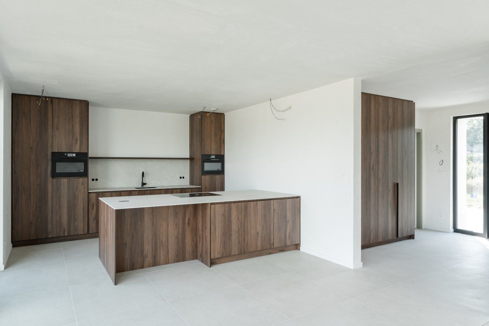 Hoogwaardig, volledig afgewerkte nieuwbouwwoning in authentieke hoeve op een perceel van 12a27ca!  foto 11