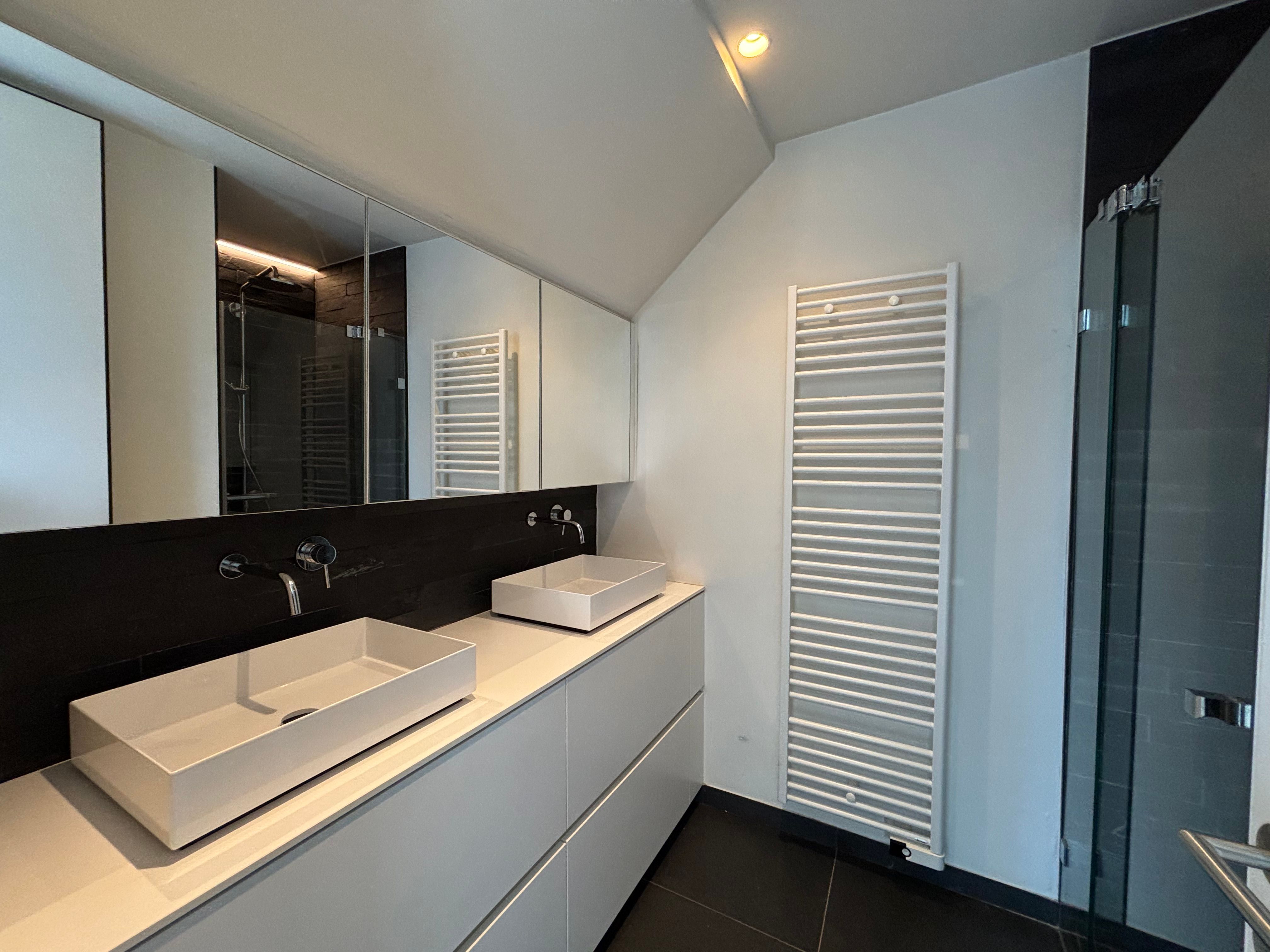 Duplexappartement met ruime terrassen in een recent gebouw foto 6