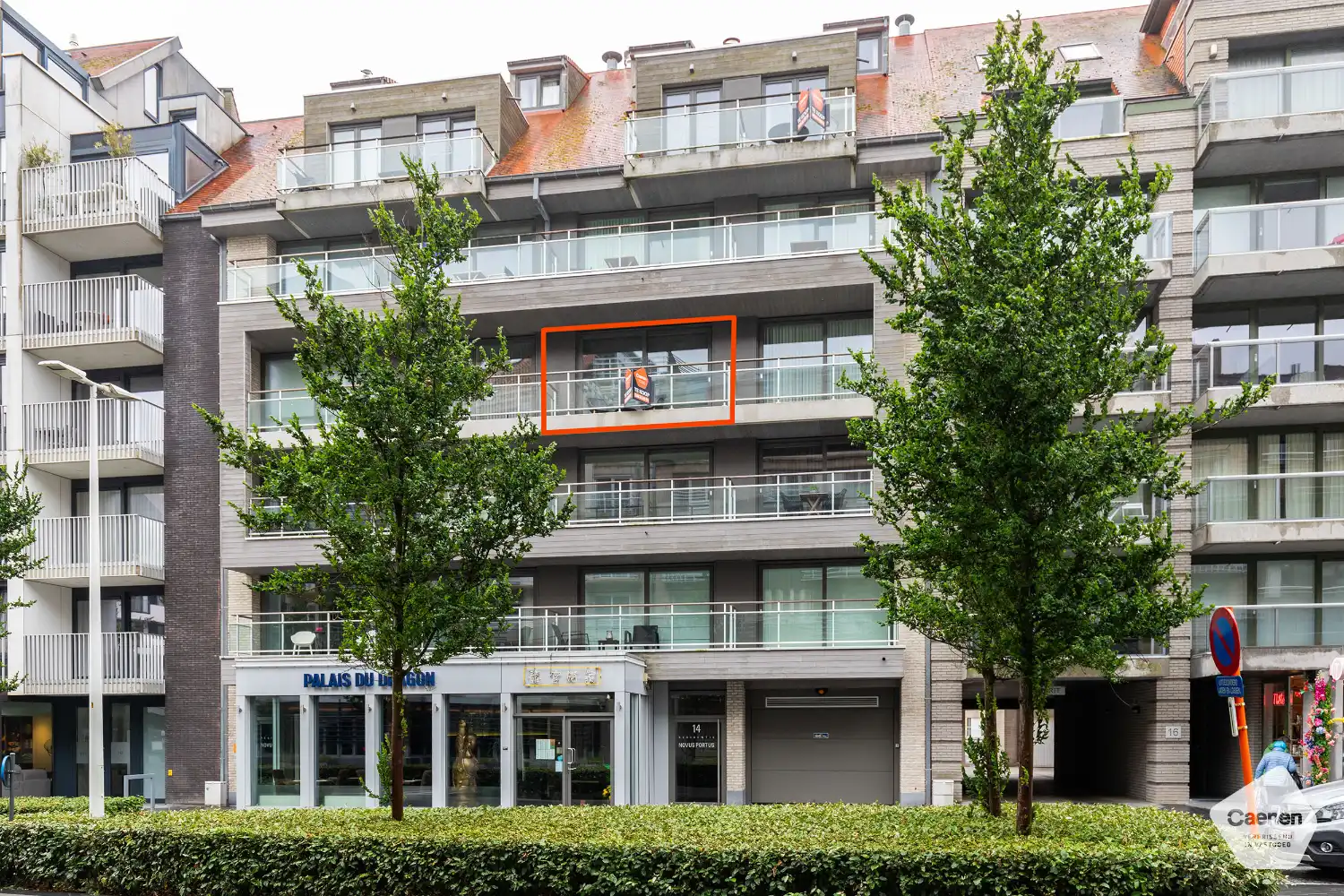 Zeer recent, instapklaar appartement met 2 slaapkamers foto 12