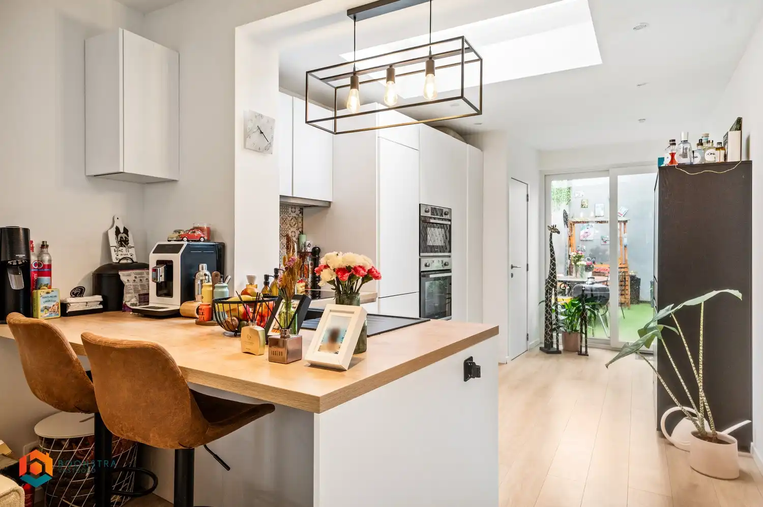 Recent gerenoveerde woning met 2 slpkrs te Mechelen foto 9