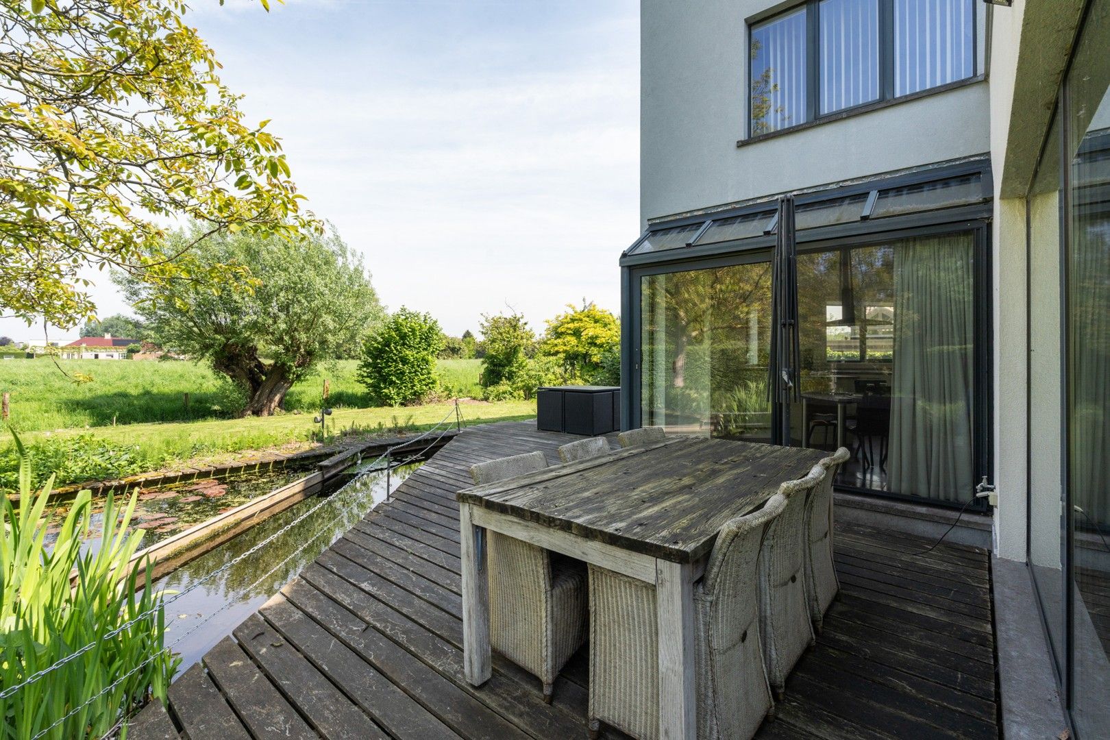 Luxueuze lichtrijke architectenwoning te Lochristi foto 18