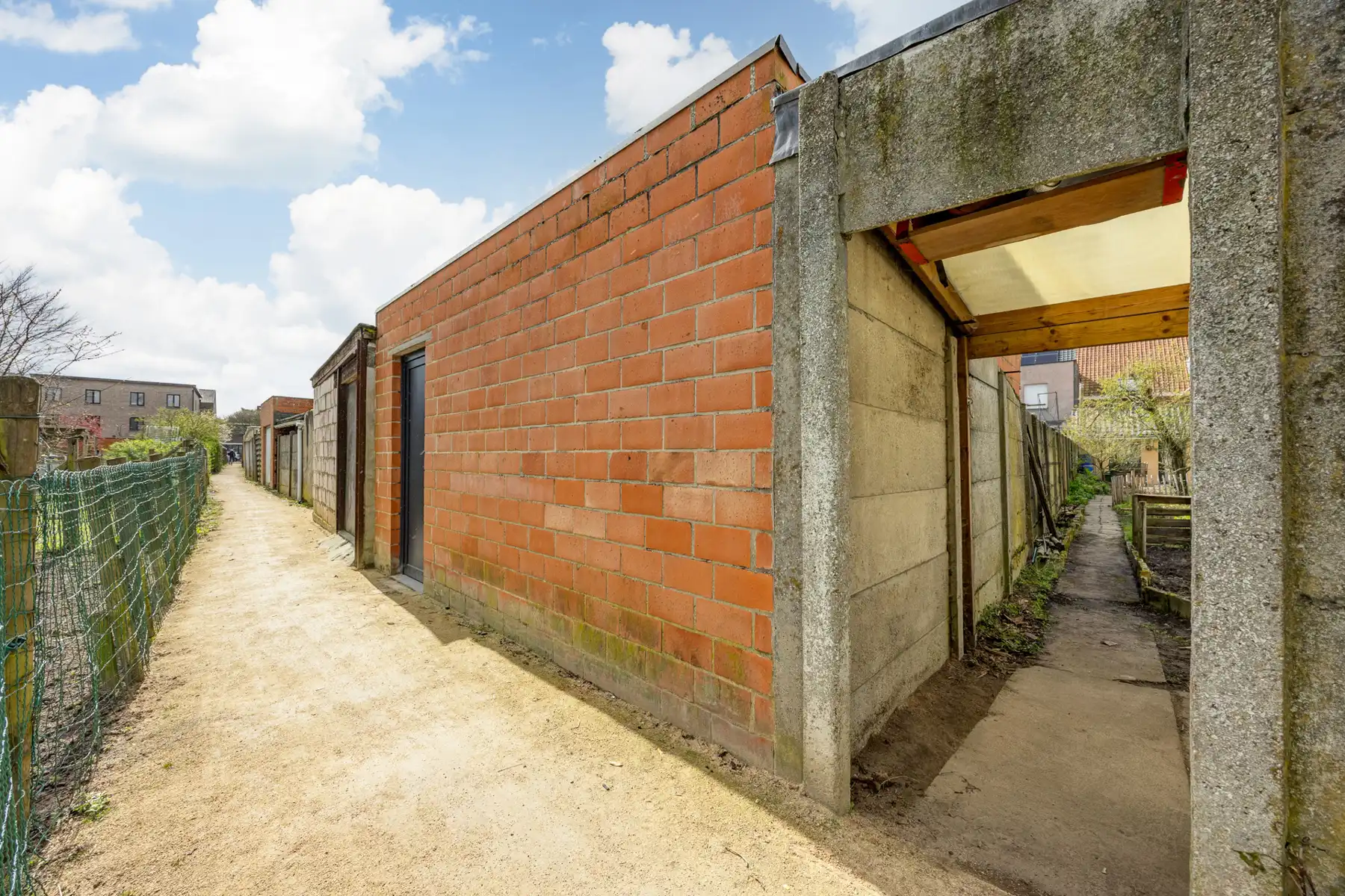 Stadswoning op een perceel van 230 m² met toegang achteraan de tuin. foto 19