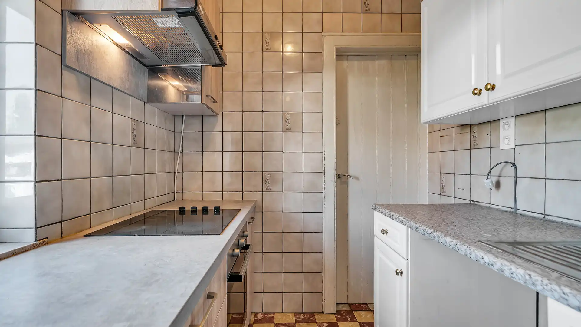 Te renoveren woning (H.O.B.) met 3 slpkrs te Genk foto 6