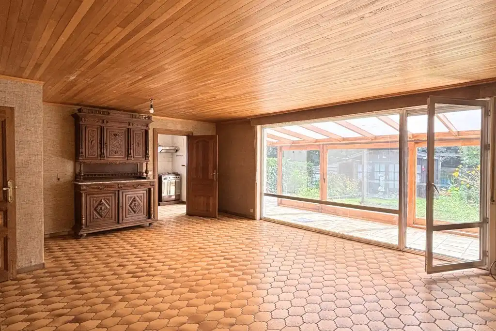 Te renoveren woning met 3 slaapkamers en zongerichte tuin op centrale ligging te Tielt foto 14