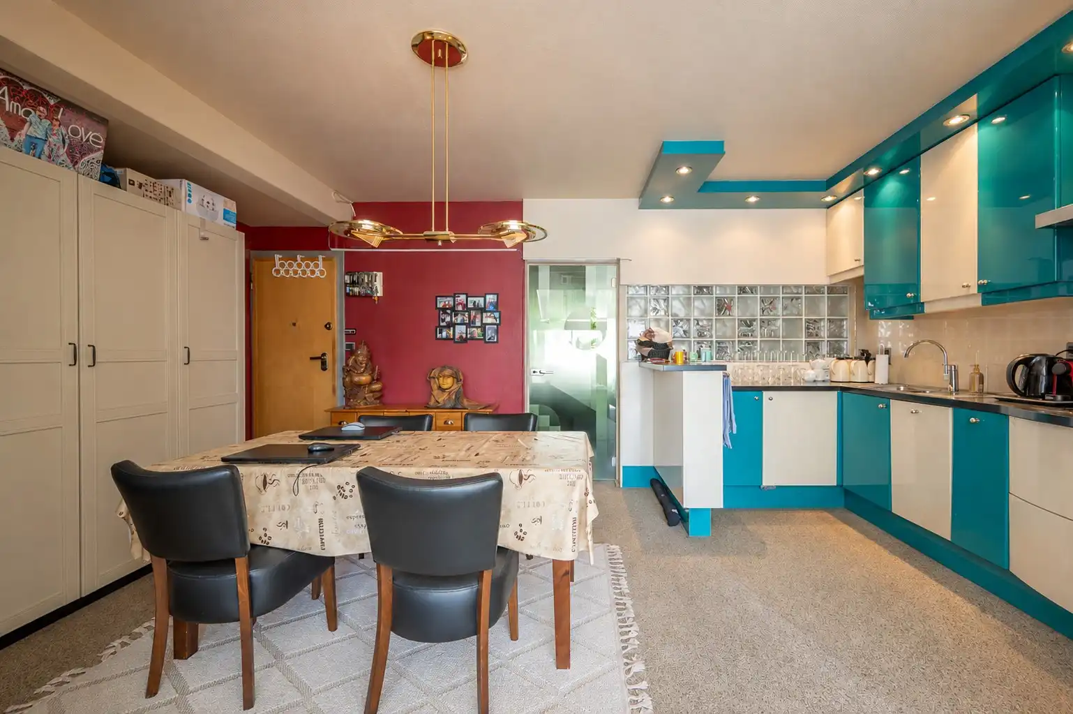 TE KOOP – Verhuurde B&B met 7 kamers én privé-woonst voor uitbaters in hartje De Haan. foto 5