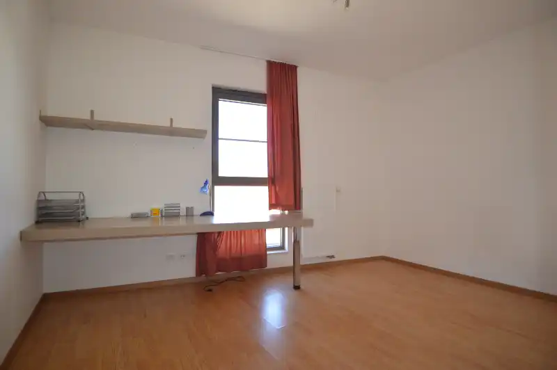 Instapklaar 2-slaapkamerappartement nabij Coupure en Groenevalleipark foto 11