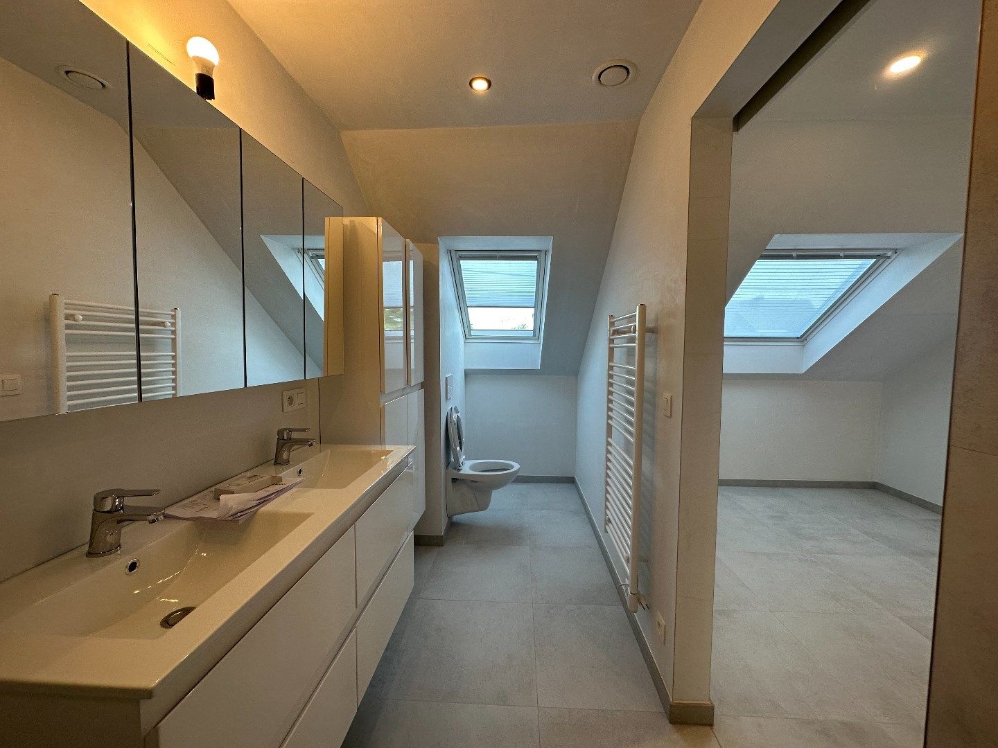 Volledig vernieuwde woning met 2 slaapkamers foto 9