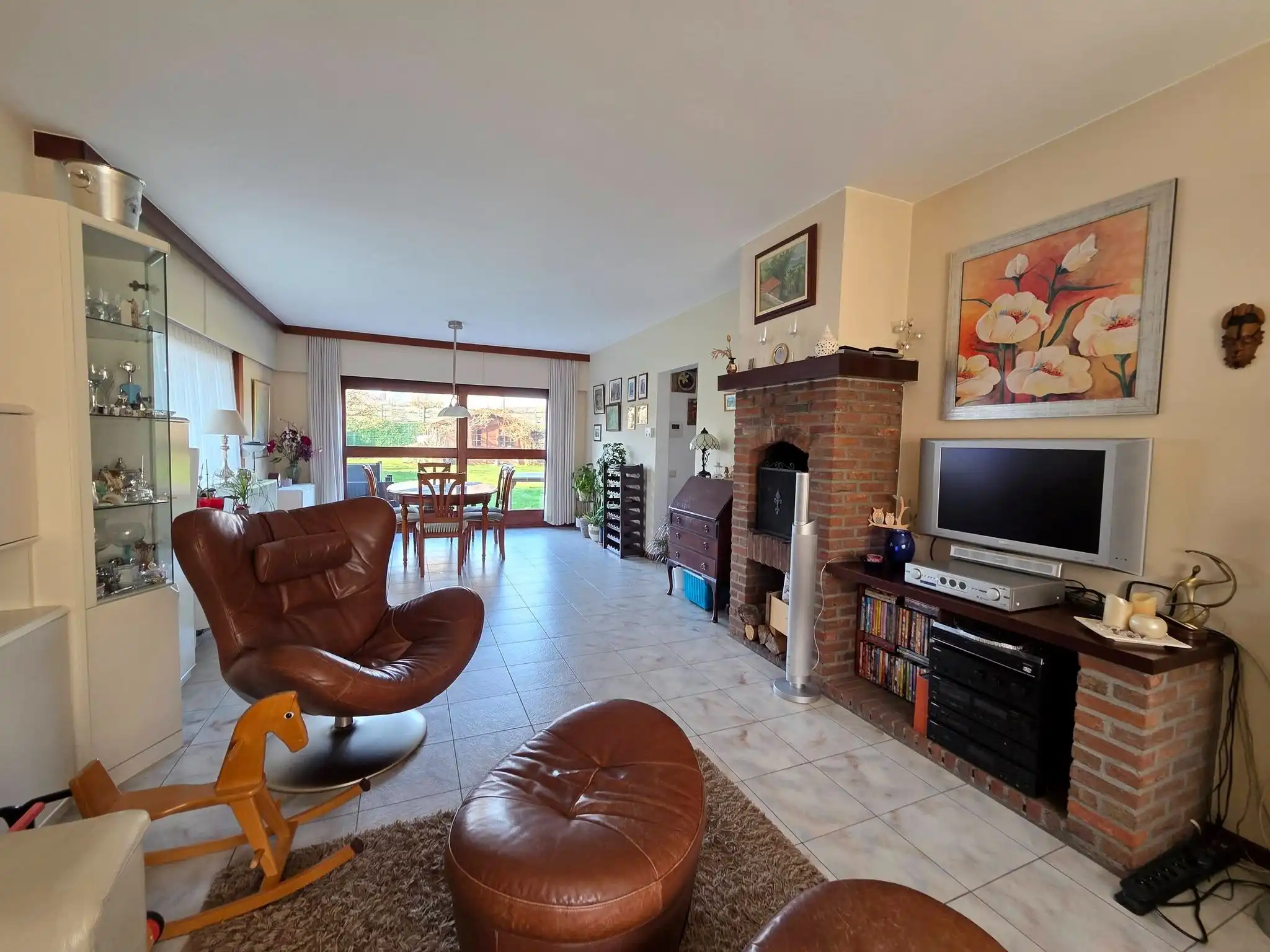 Schitterende 3-gevelwoning met 4 slaapkamers en 2 badkamers. foto 8