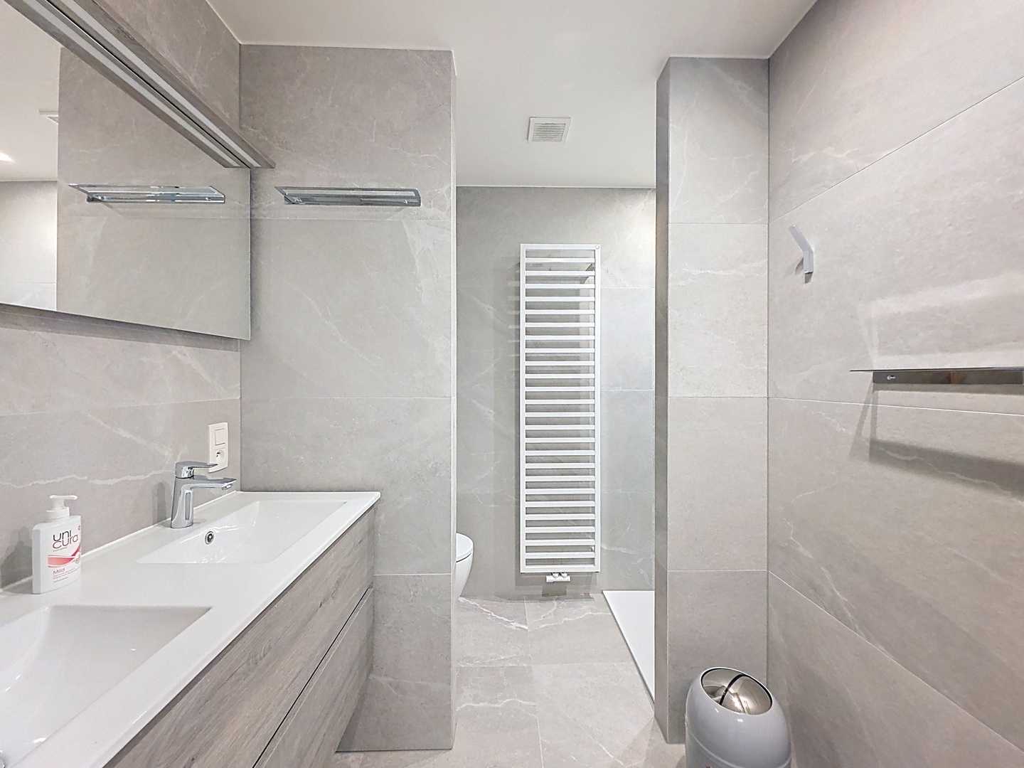 luxueus duplexappartement met 2 terrassen foto 9