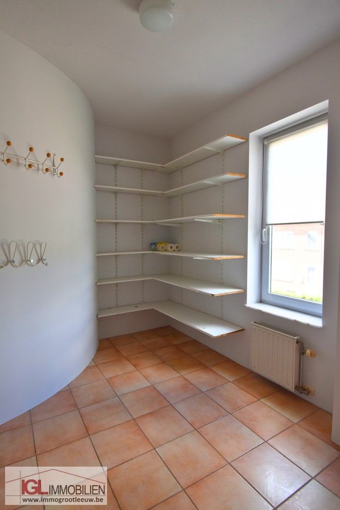 Ruime & energiezuinige woning met 4 slaapkamers, zuidgerichte buitenruimtes en 3 staanplaatsen nabij het centrum van Vlezenbeek foto 12