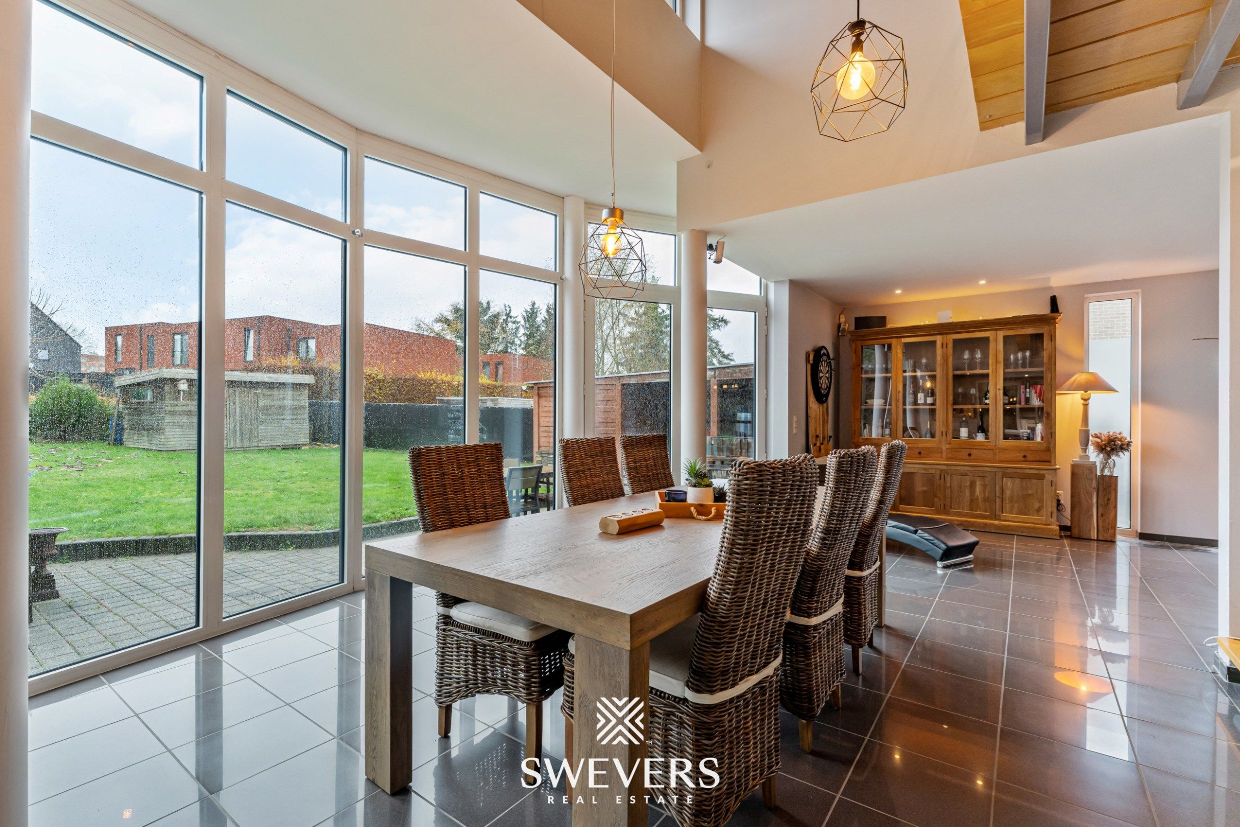 Instapklare ruime woning met praktijkruimte in residentiële buurt van Hasselt foto 15