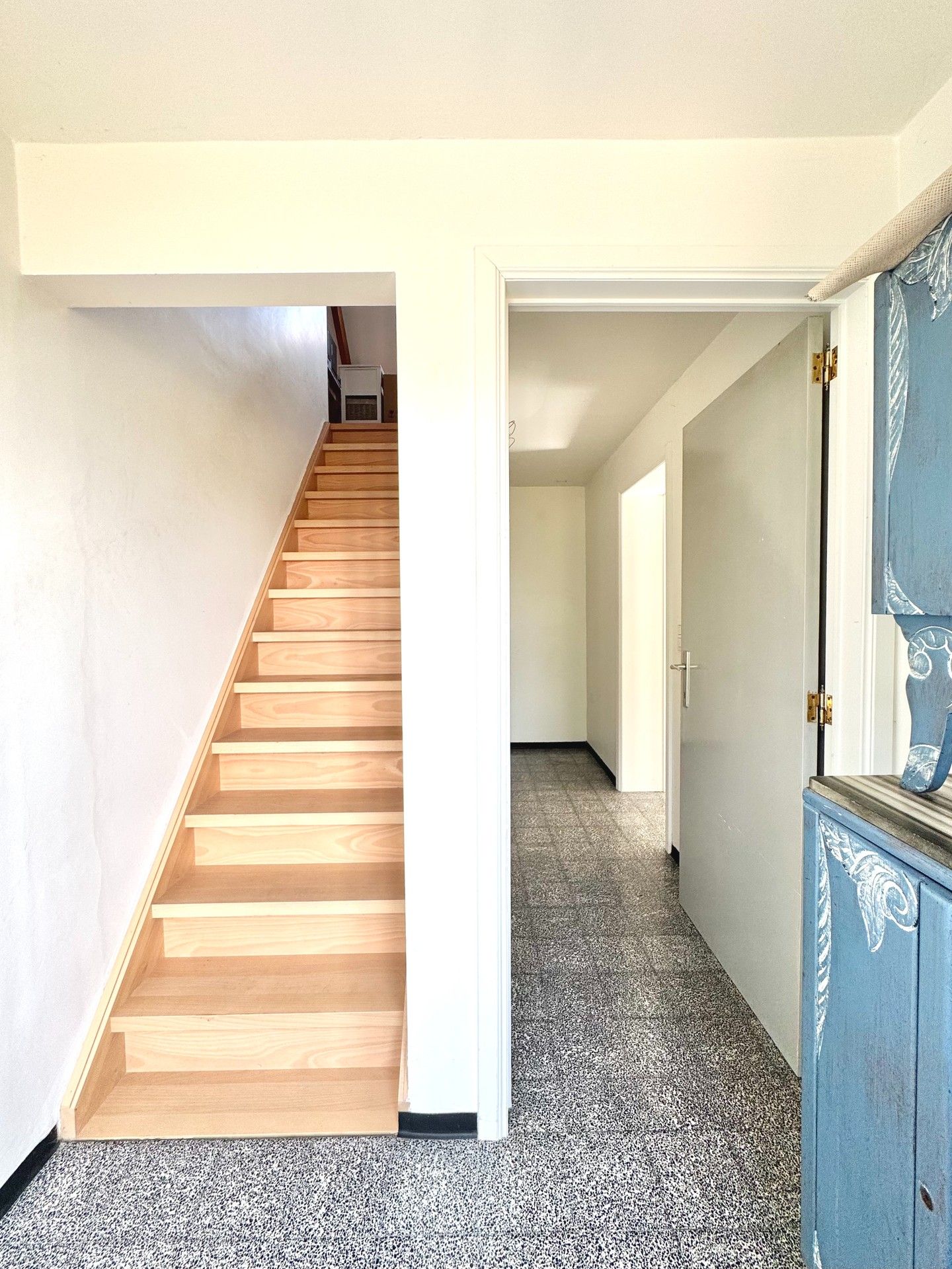 LANDELIJK GELEGEN HALFOPEN WONING foto 22