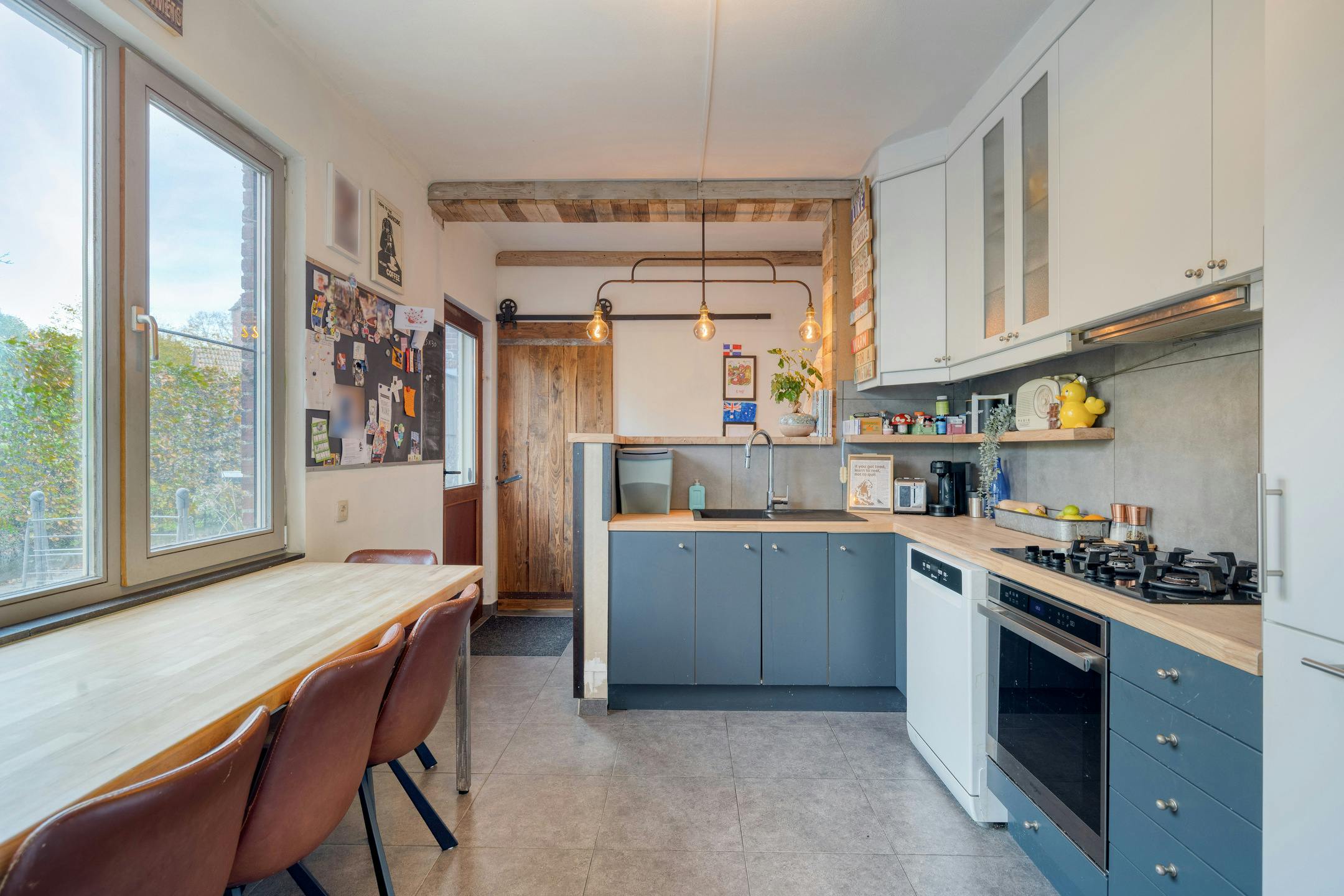 Instapklare gezinswoning met 5 slpks te koop in Essen-Horendonk foto 7