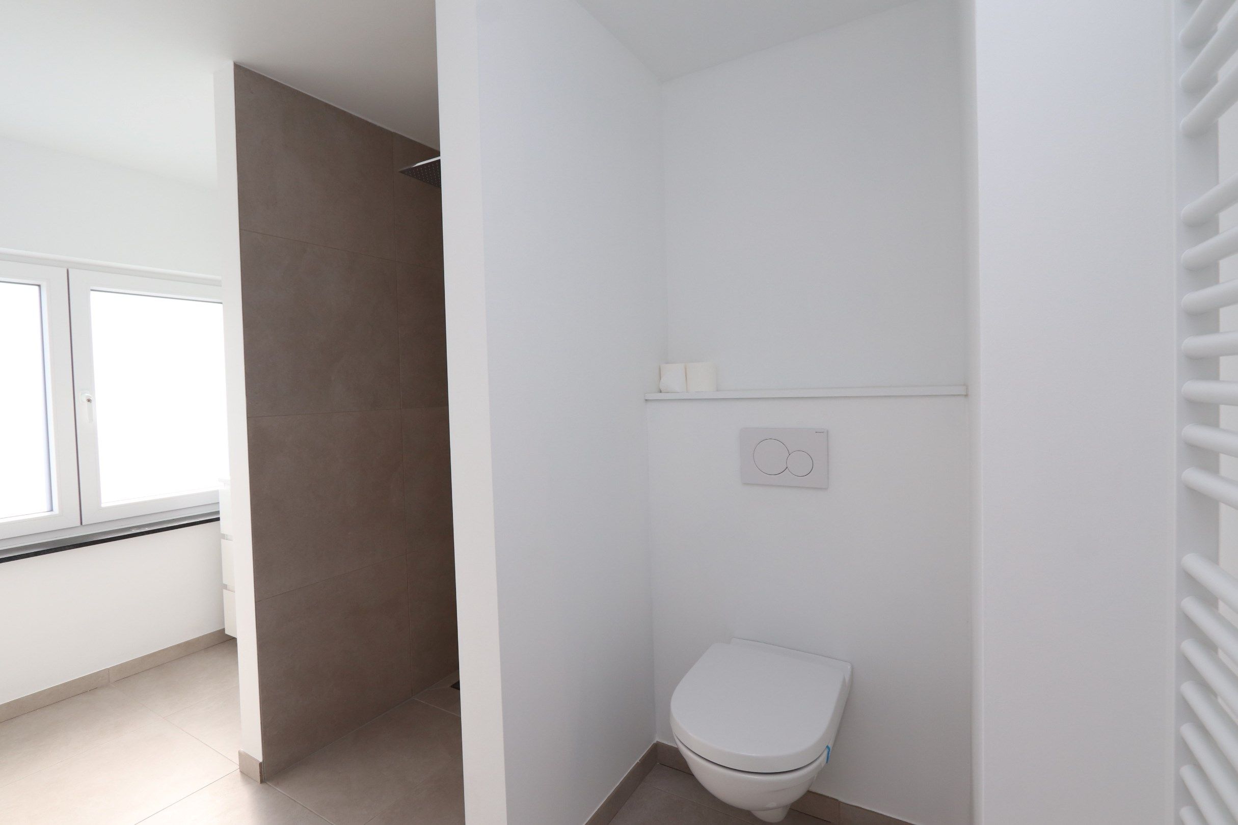 GERENOVEERDE WONING MET 3 SLAAPKAMERS EN TUIN foto 11