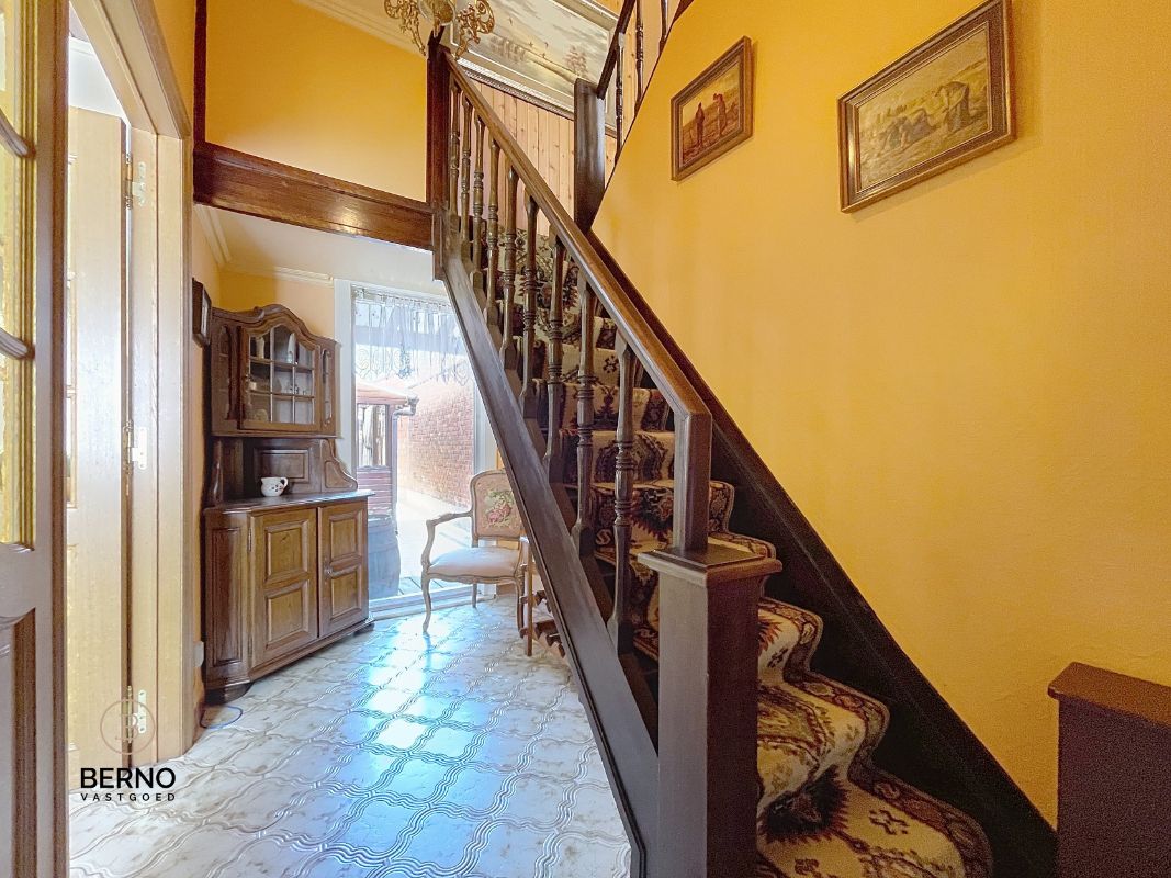 Karaktervolle woning met pitoresque tuin foto 17