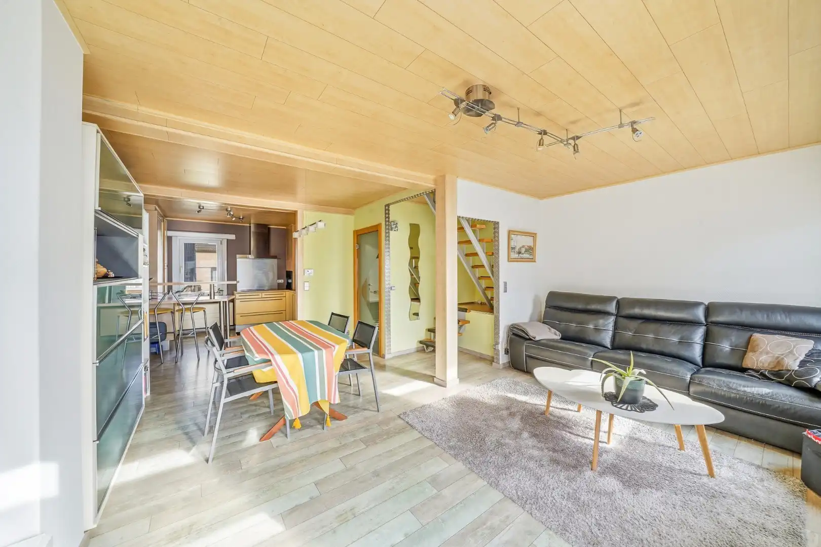 Instapklare bel-étagewoning met dubbele garage te Stene foto 5