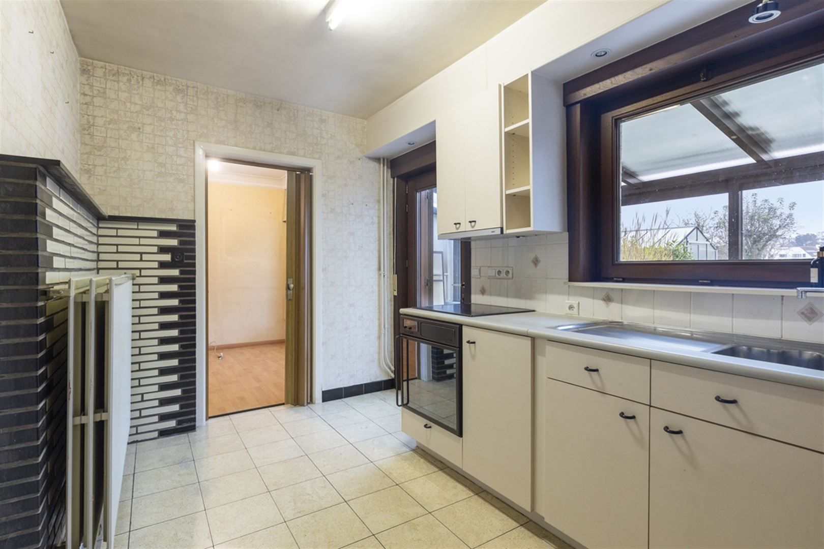 Te renoveren woning in deelgemeente Bevere foto 9