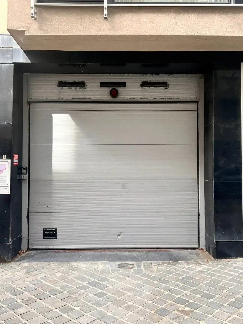Gunstig gelegen parkeerplaats op100m van zee als van het mooie Leopoldpark!  foto 2