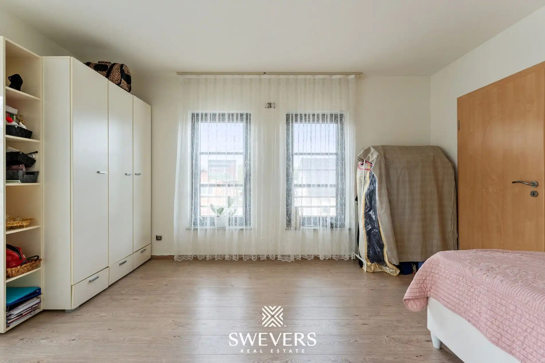 Topwoning voor grote gezinnen met luxe afwerking foto 25