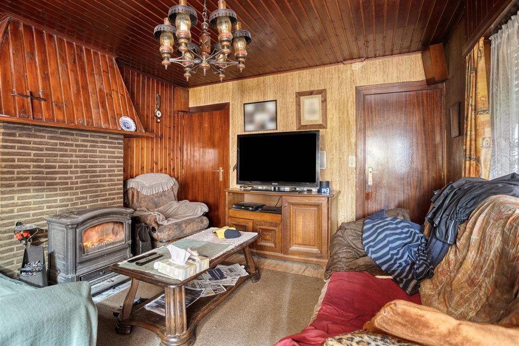 Te renoveren woning op een gunstige locatie foto 7