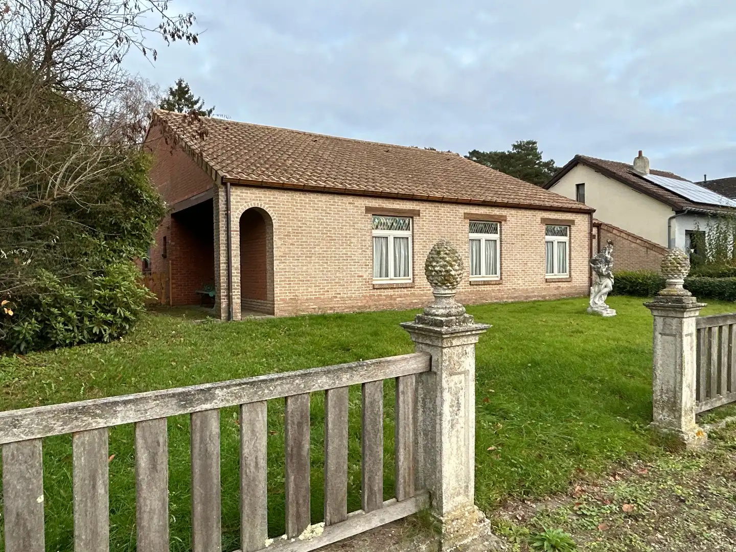 Gelijkvloerse gezinswoning in doodlopende straat. foto 2