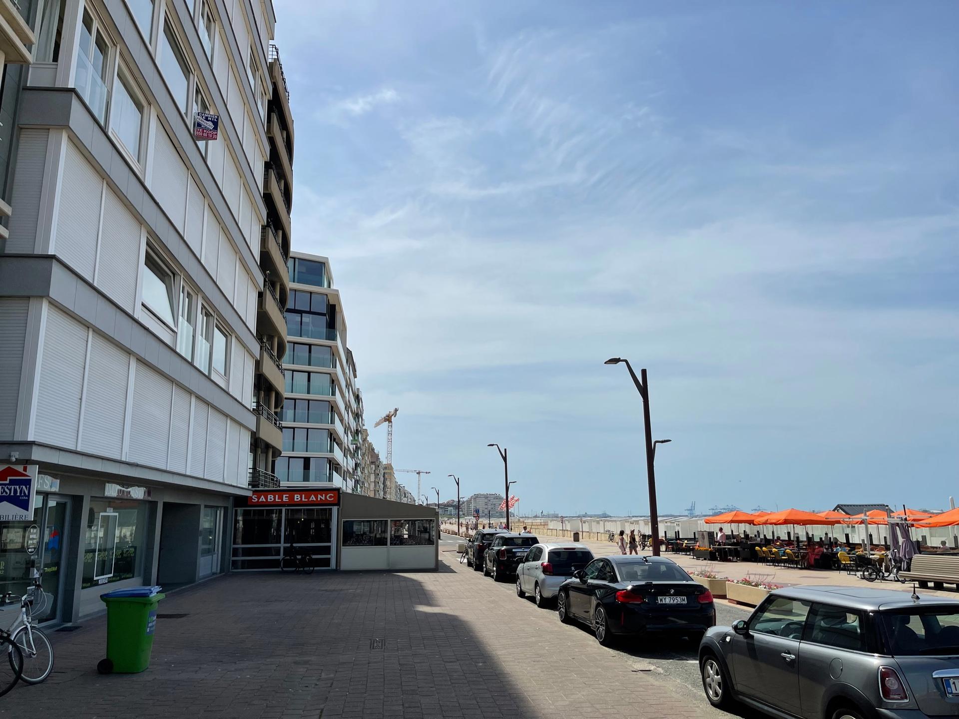 Appartement met FRONTAAL zeezicht nabij het Casino... foto 31