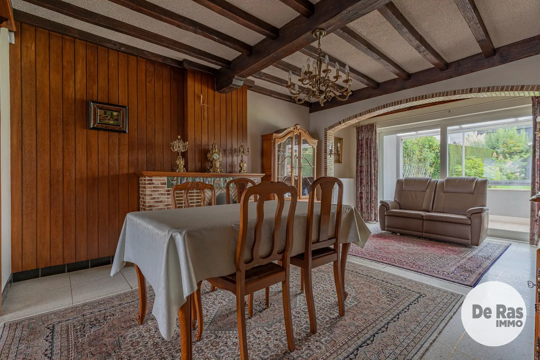 HERZELE- Gezinswoning met 4 slaapkamers en zuidgerichte tuin foto 7