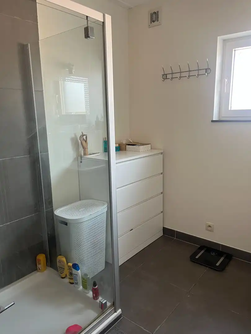 Ruim appartement op de eerste verdieping. foto 8