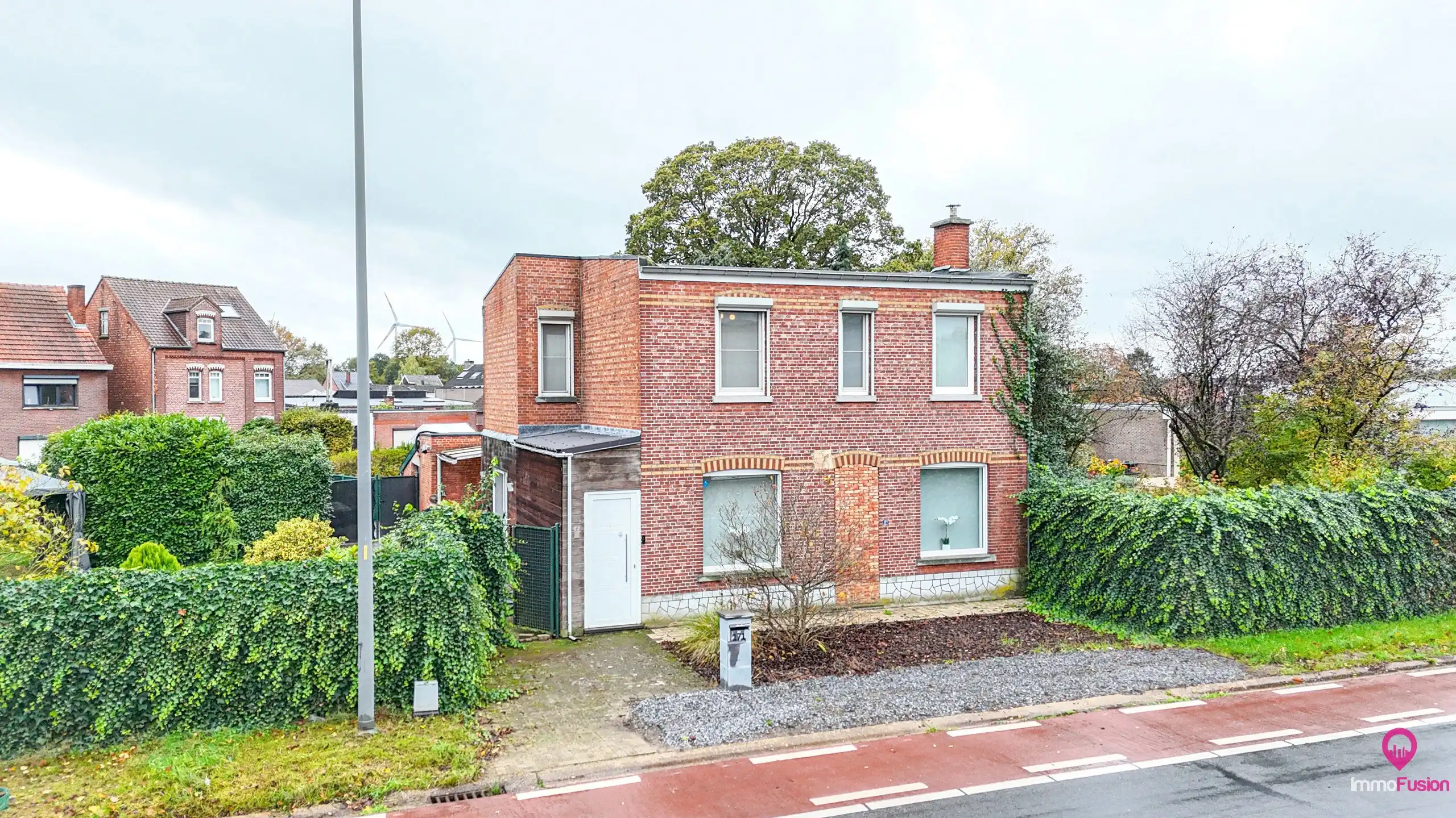 Instapklare open bebouwing met 4slpks op perceel van 10are! foto 34