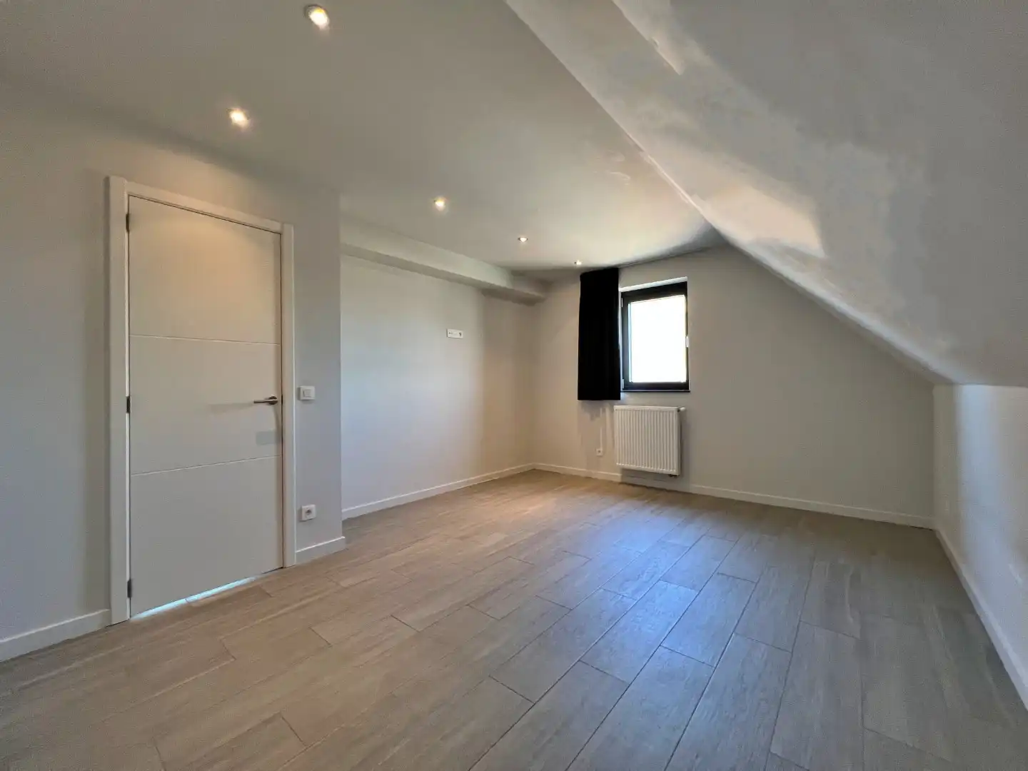 🏠 Te huur – Duplex appartement in het hart van Sleidinge foto 10